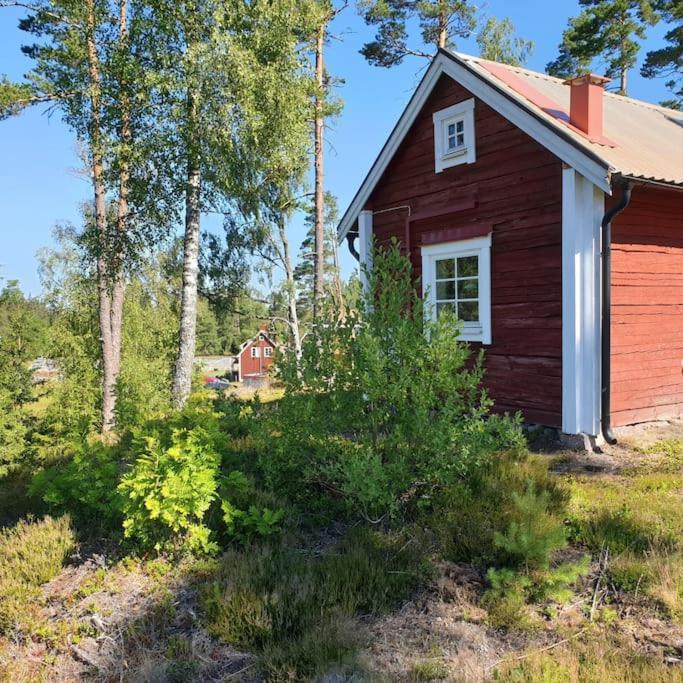 Cabin Near Lake And Beautiful Nature Reserve. Bodafors Exterior foto