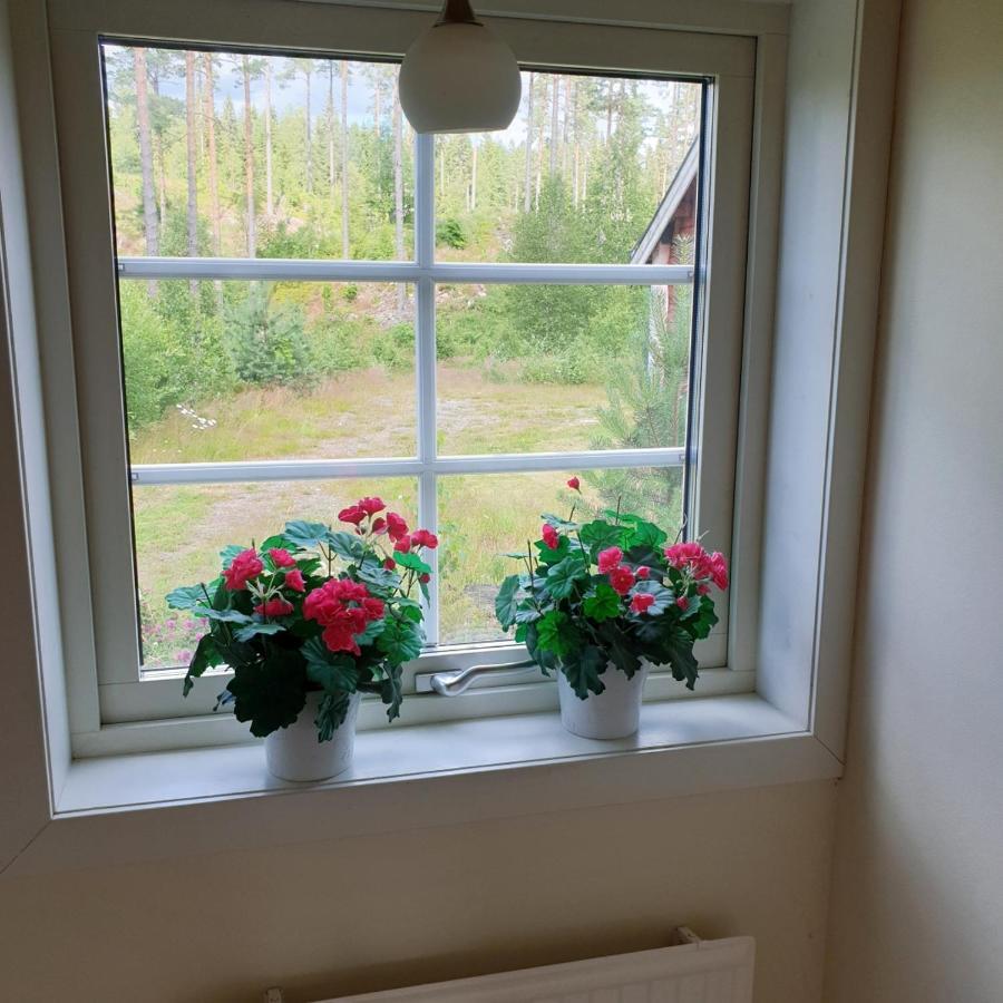 Cabin Near Lake And Beautiful Nature Reserve. Bodafors Exterior foto